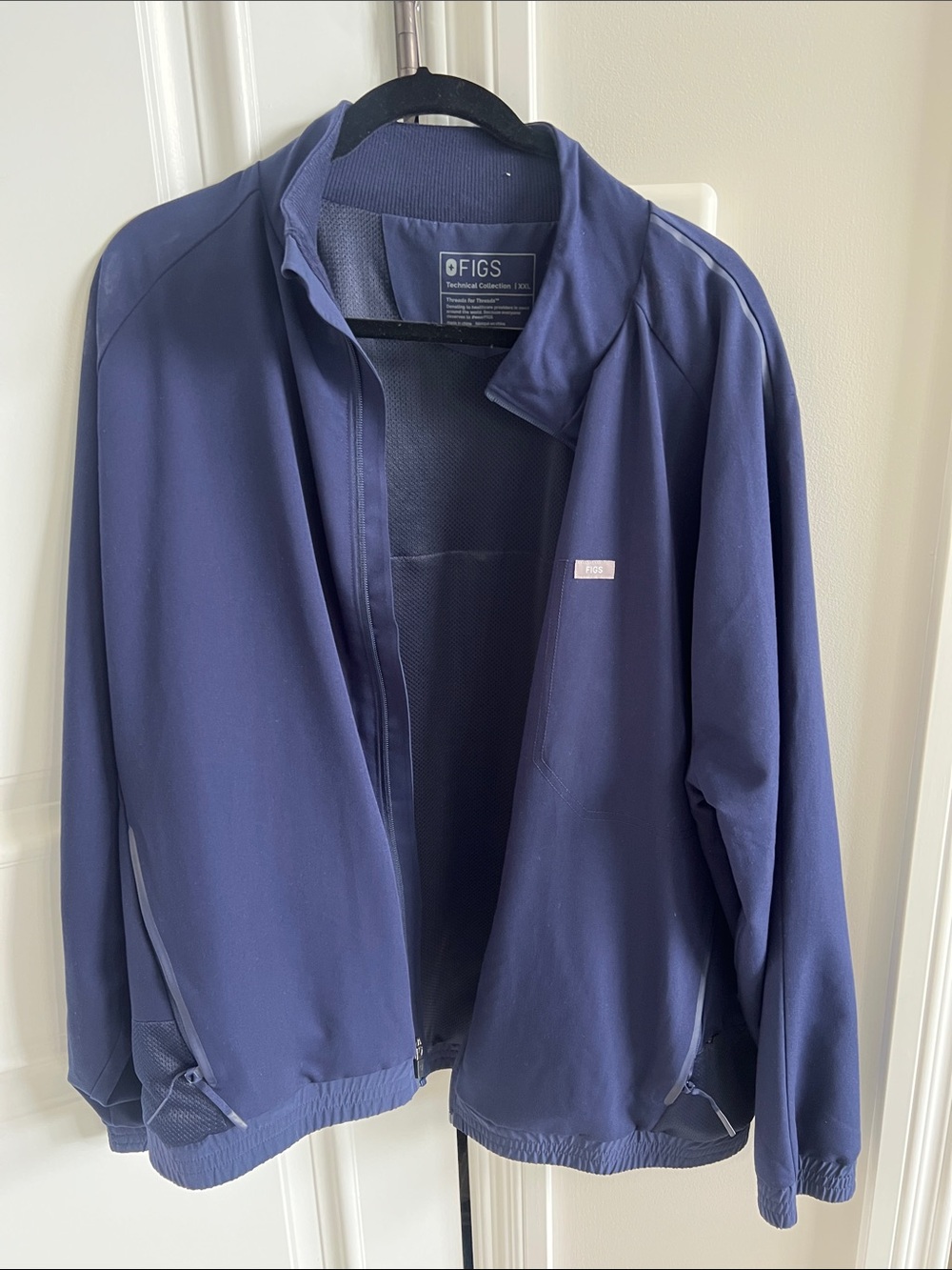 Figs Men's Deep Blue Zip-Up Windbreaker